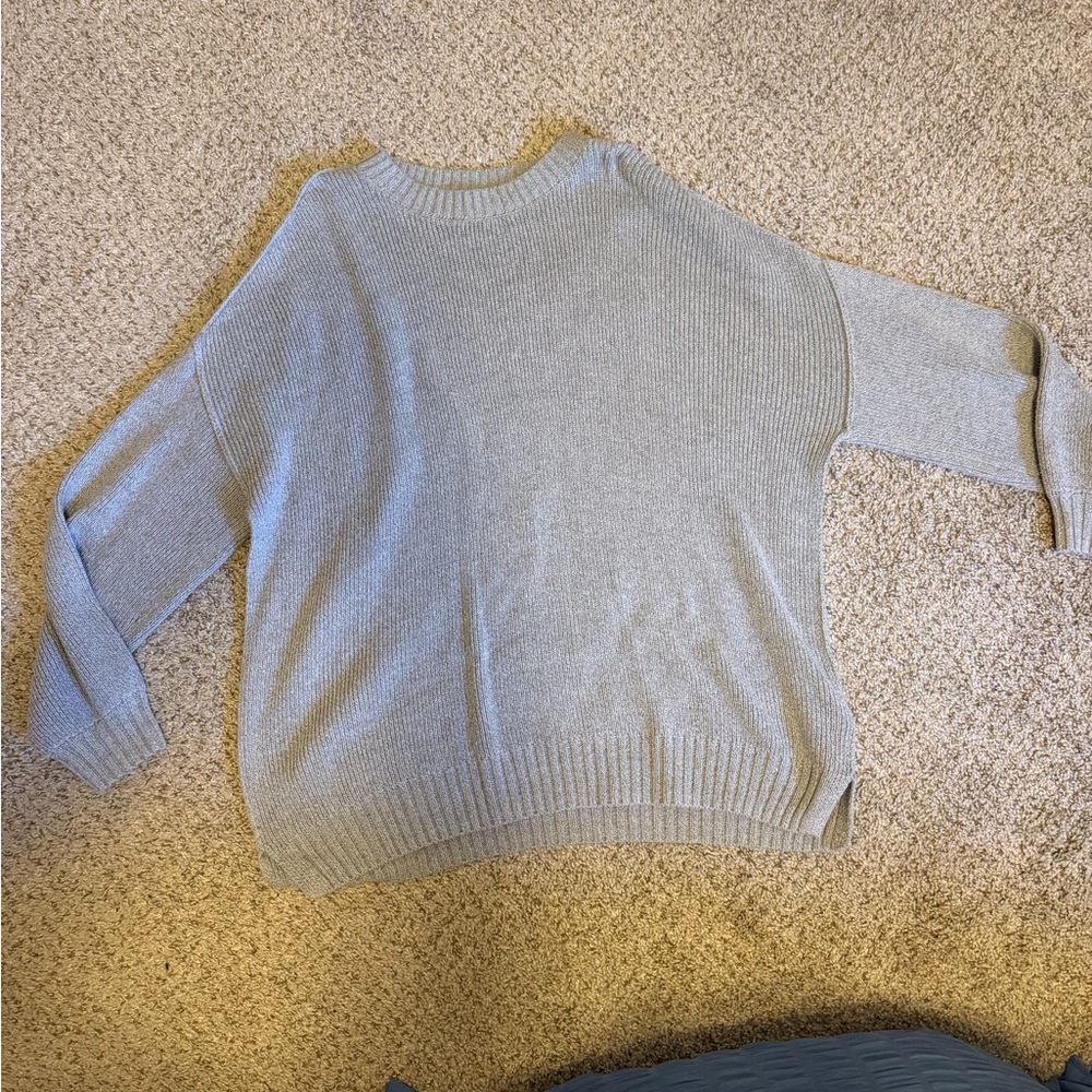 Hollister Light Gray Crew Neck Sweater